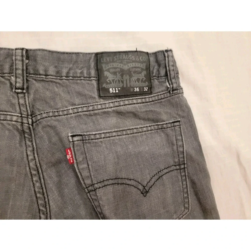 Levi's 511  jeans - Slim Fit -Men's 36x30 (tag 36x32)‎ Gray Wash, EUC